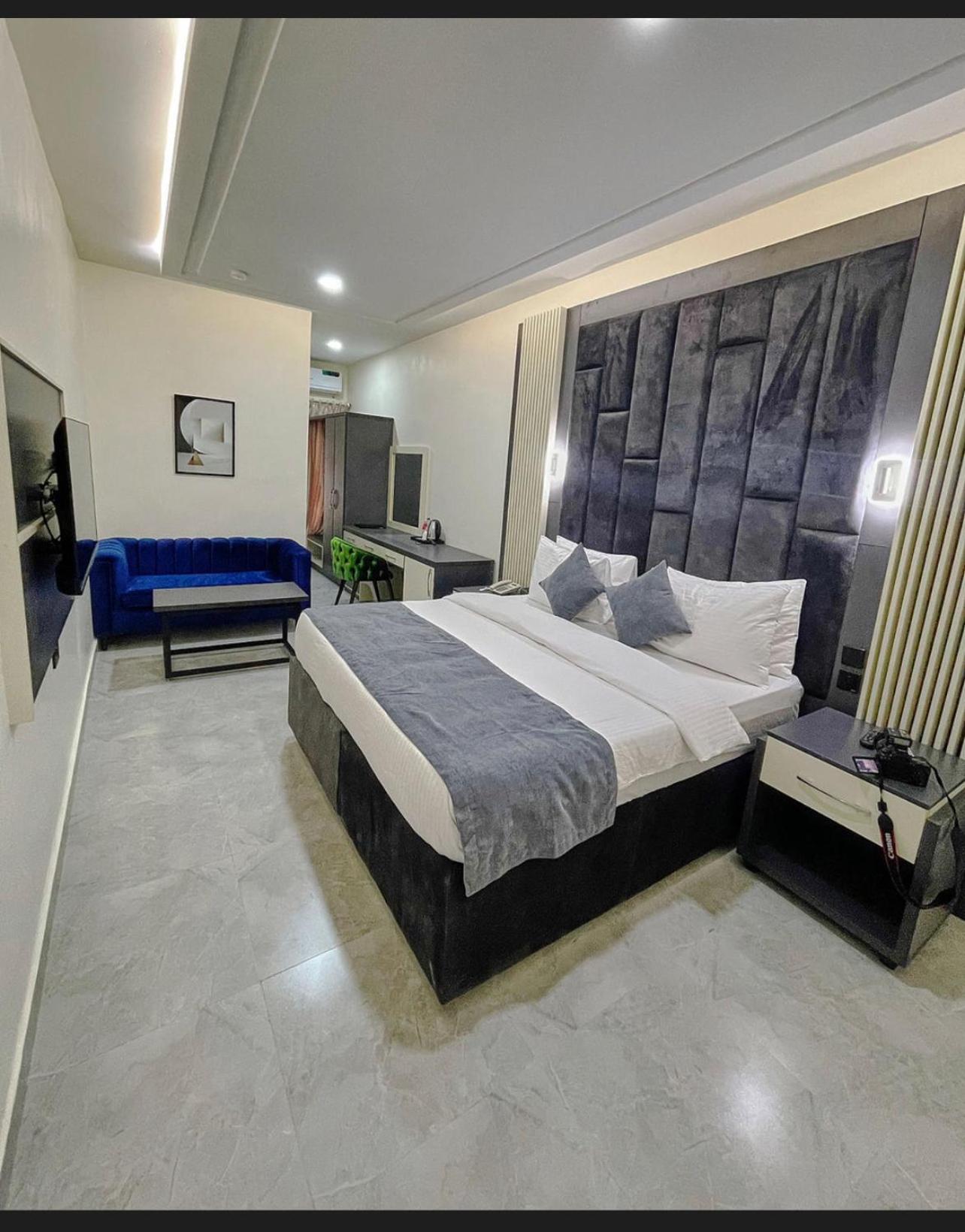 The Mayrock Hotel Abuja Dış mekan fotoğraf