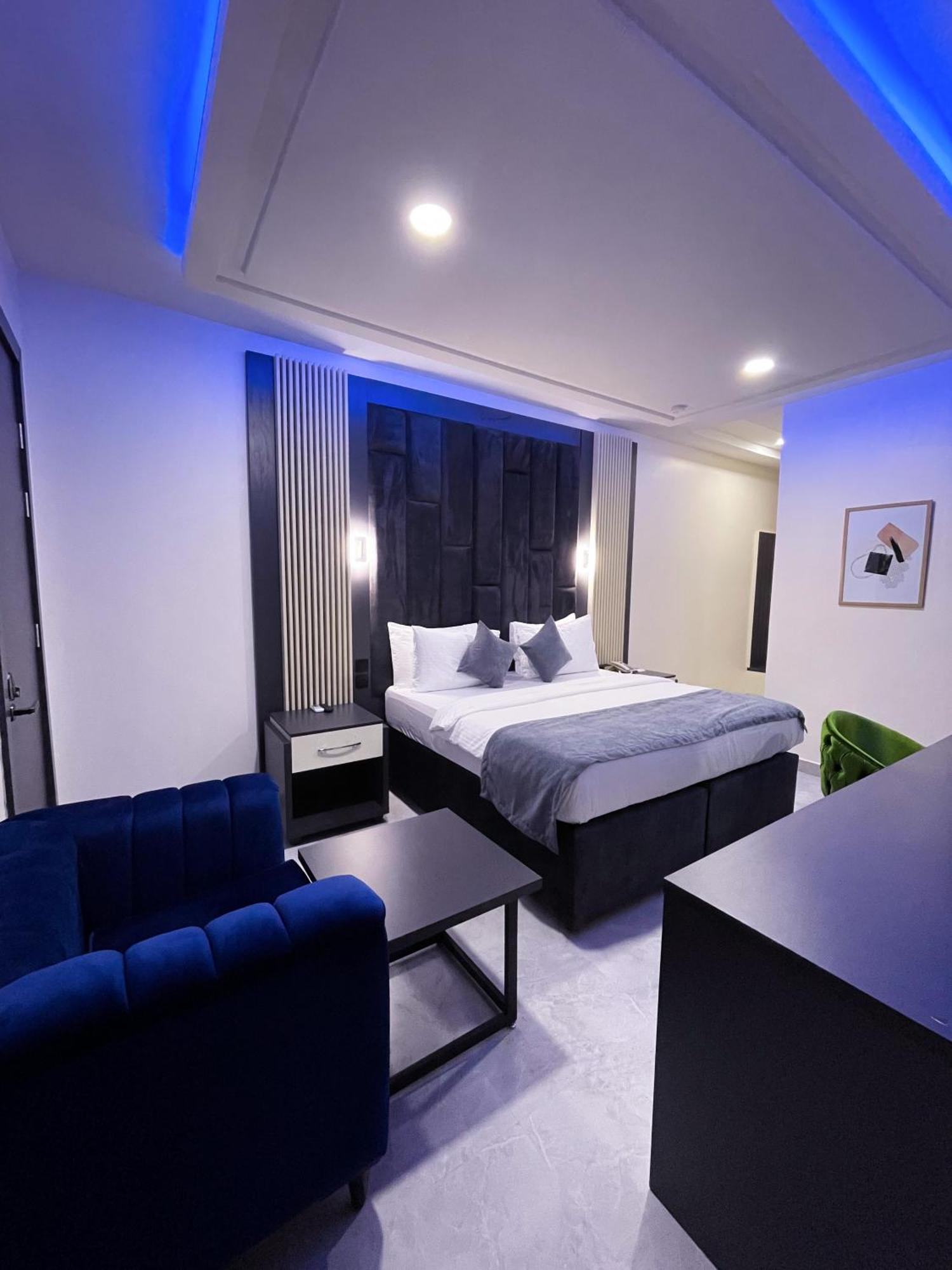 The Mayrock Hotel Abuja Dış mekan fotoğraf